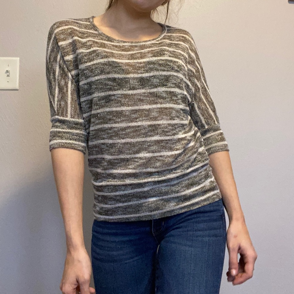 Women’s blouse with sparkle!